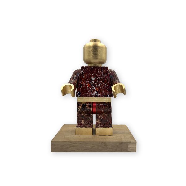 The figure Red